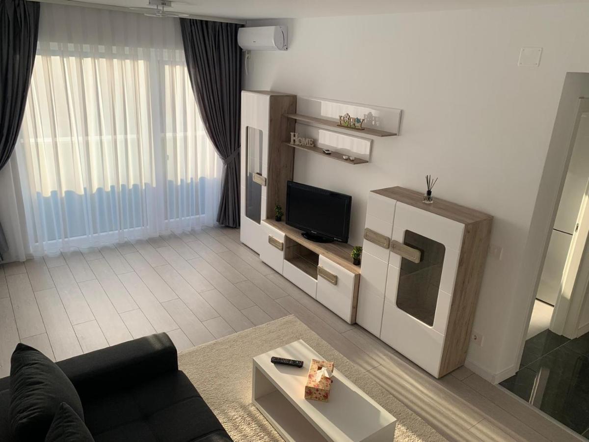 Apartament 2 Camere Prima Nufaru Oradea Eksteriør bilde