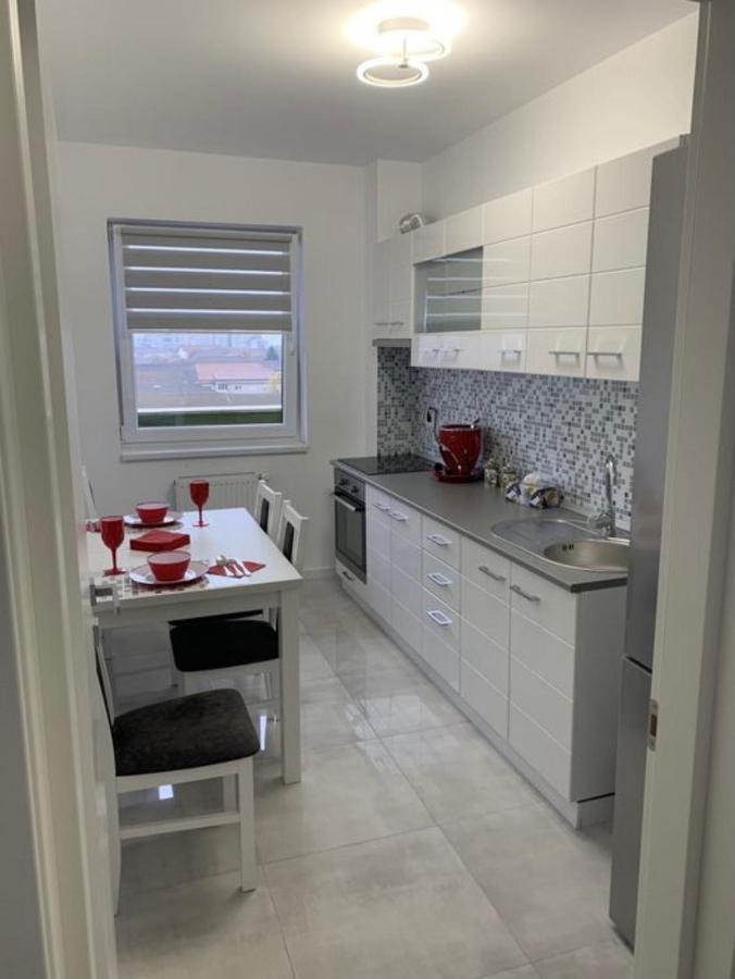 Apartament 2 Camere Prima Nufaru Oradea Eksteriør bilde