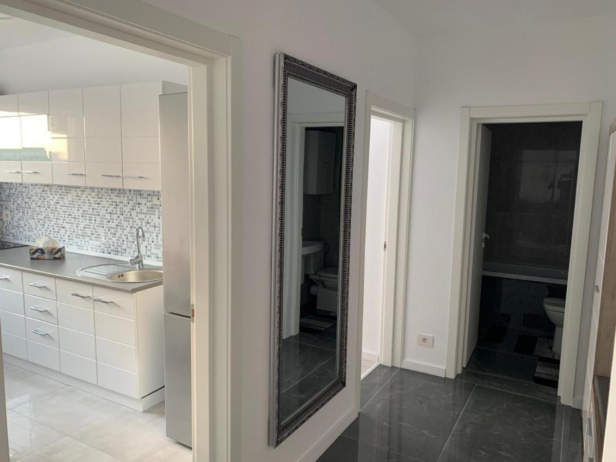 Apartament 2 Camere Prima Nufaru Oradea Eksteriør bilde